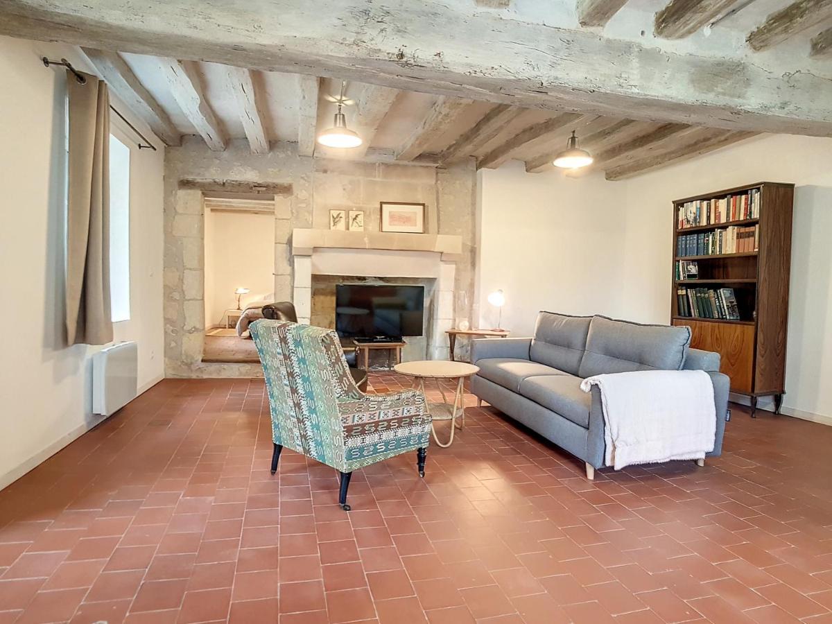 Gite Atypique Au Coeur Du Village - Beauval 5 Min Châteauvieux Exterior foto